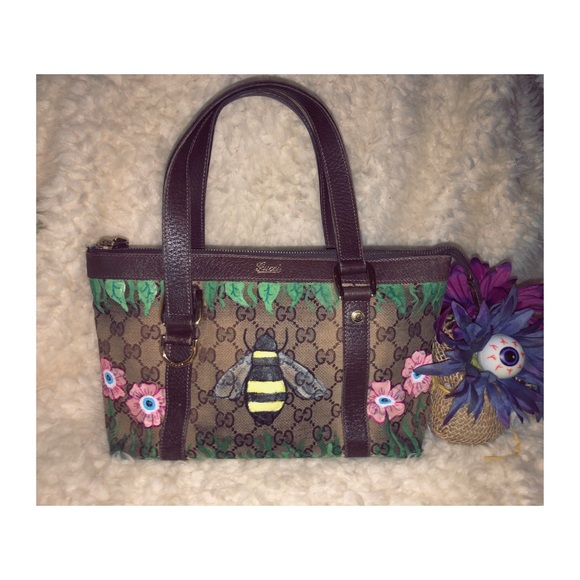 Gucci Handbags - Medium Garden Gucci Bag